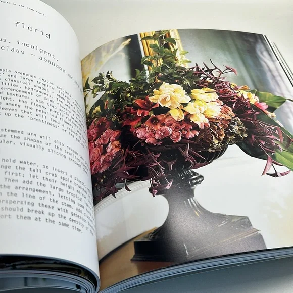 Flowers At Home Rare Floral Design Softcover Book By Mariella Ienna - Picture 3 of 14